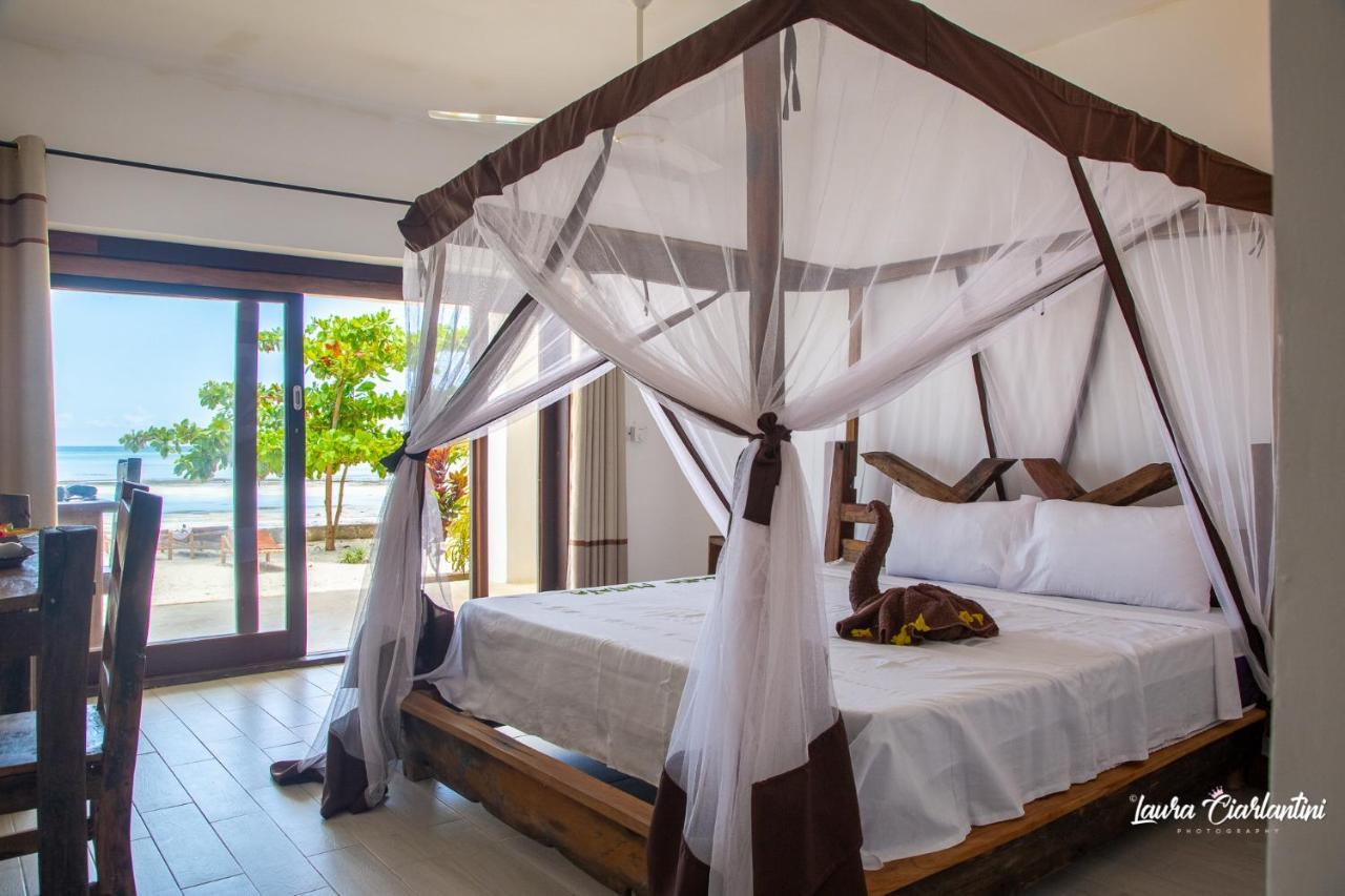 Uroa Zanzibar Vera Beach Hotel By Moonshine Dikoni Kültér fotó