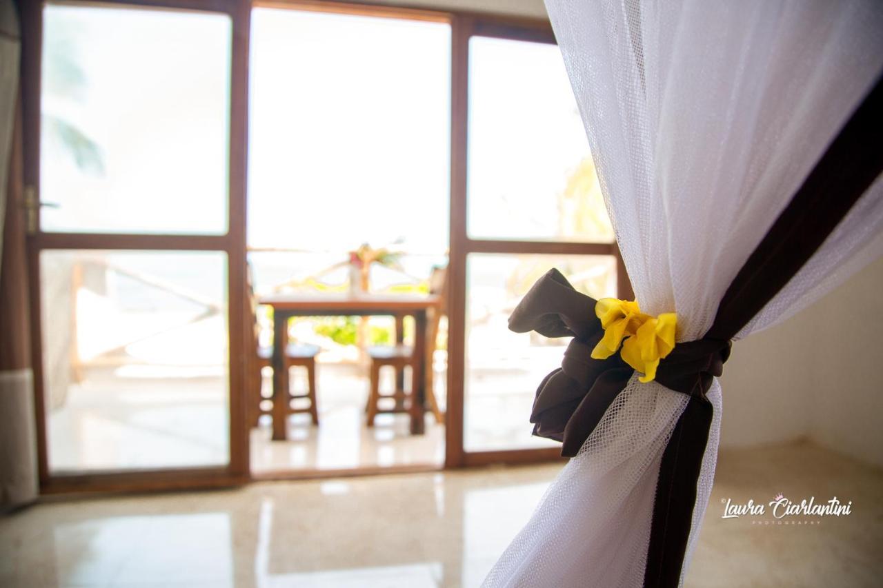 Uroa Zanzibar Vera Beach Hotel By Moonshine Dikoni Kültér fotó