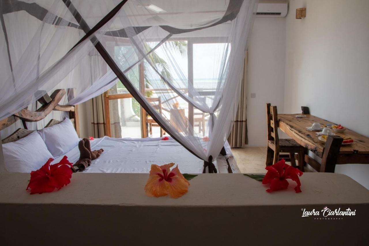 Uroa Zanzibar Vera Beach Hotel By Moonshine Dikoni Kültér fotó