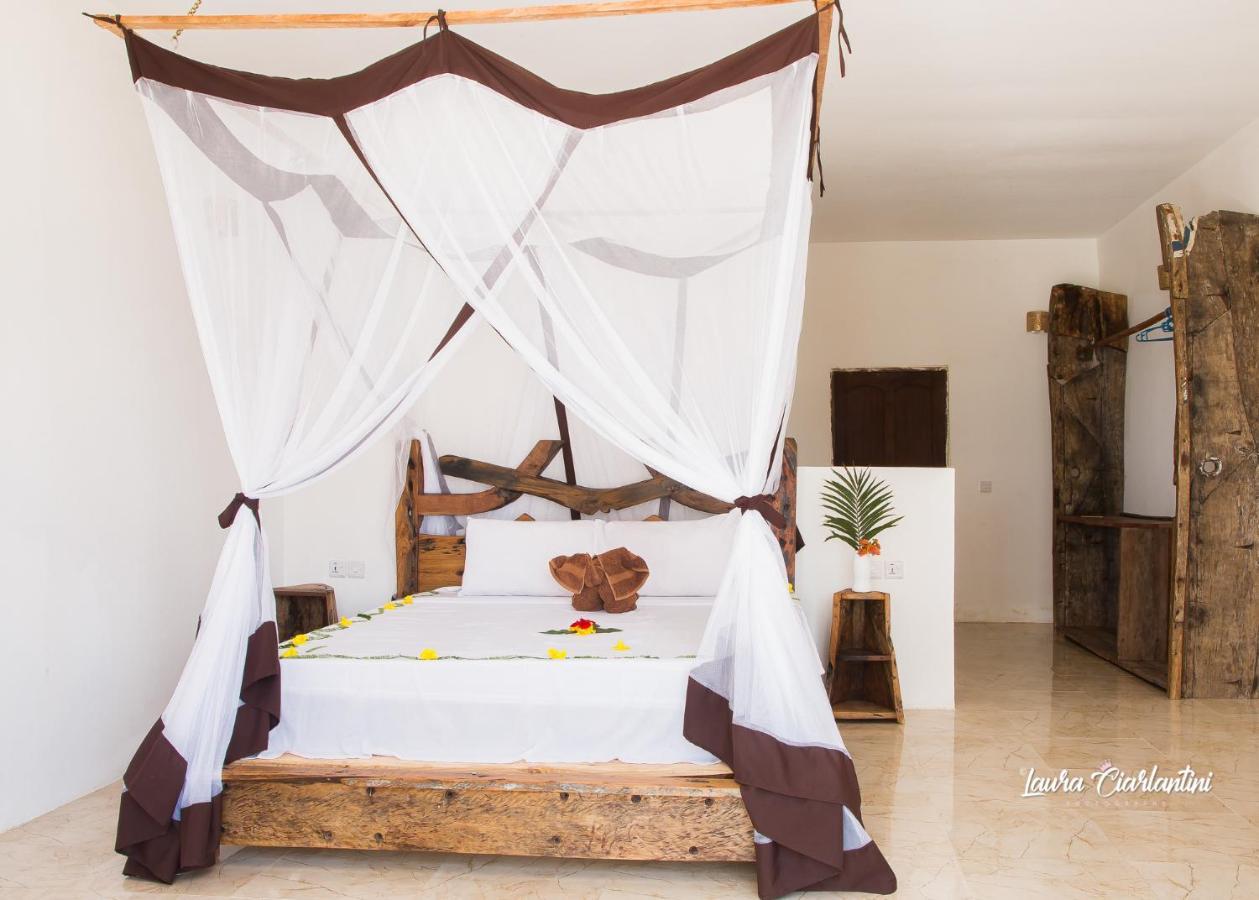 Uroa Zanzibar Vera Beach Hotel By Moonshine Dikoni Kültér fotó