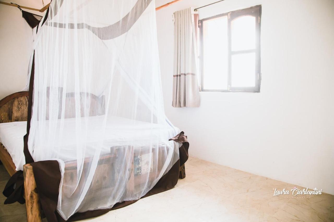 Uroa Zanzibar Vera Beach Hotel By Moonshine Dikoni Kültér fotó